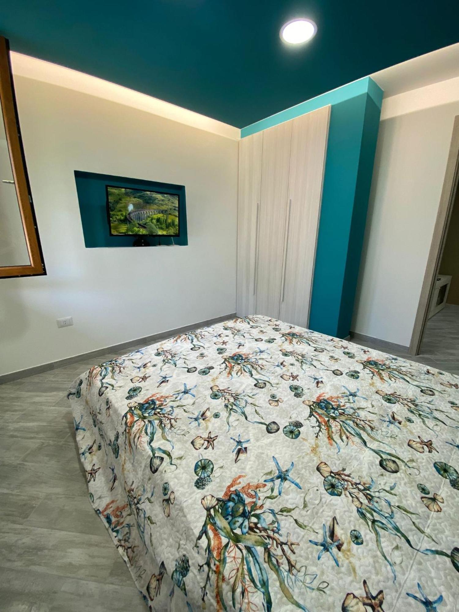 Suite Guesthouse A Pochi Passi Dal Mare Сассари Экстерьер фото