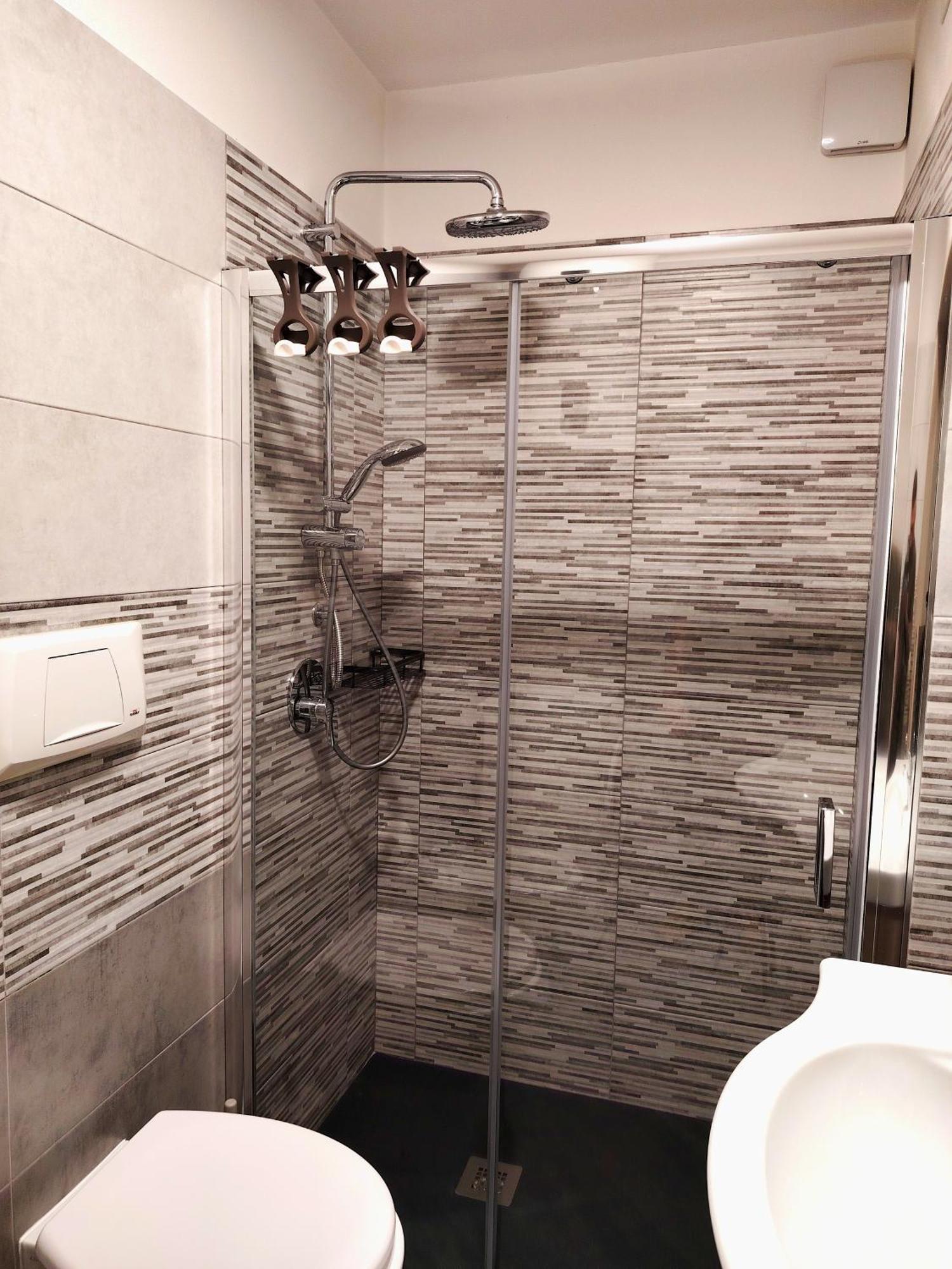 Suite Guesthouse A Pochi Passi Dal Mare Сассари Экстерьер фото