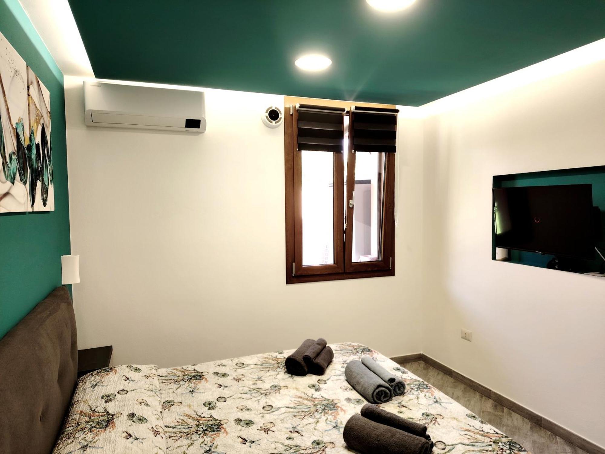 Suite Guesthouse A Pochi Passi Dal Mare Сассари Экстерьер фото