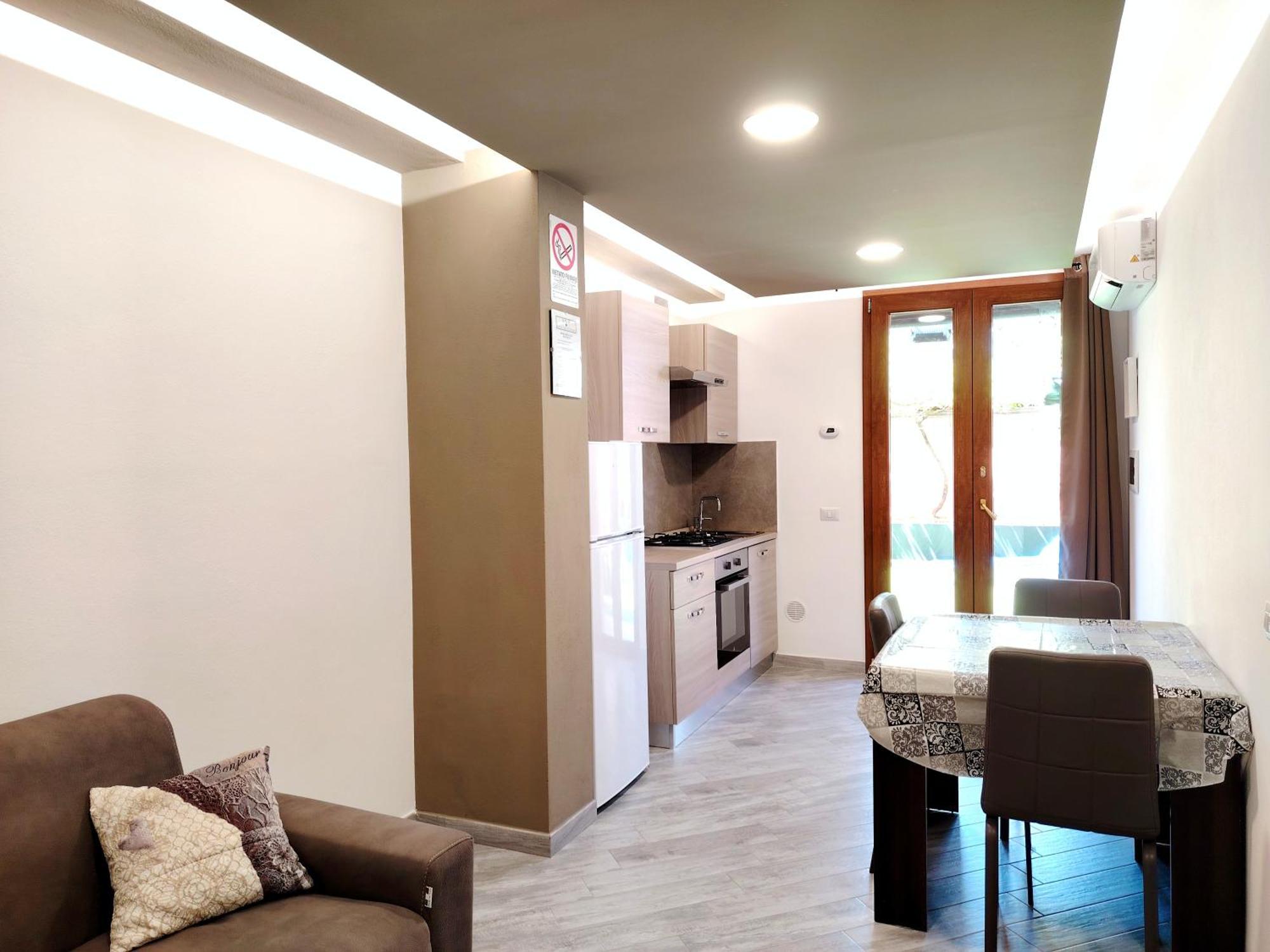 Suite Guesthouse A Pochi Passi Dal Mare Сассари Экстерьер фото